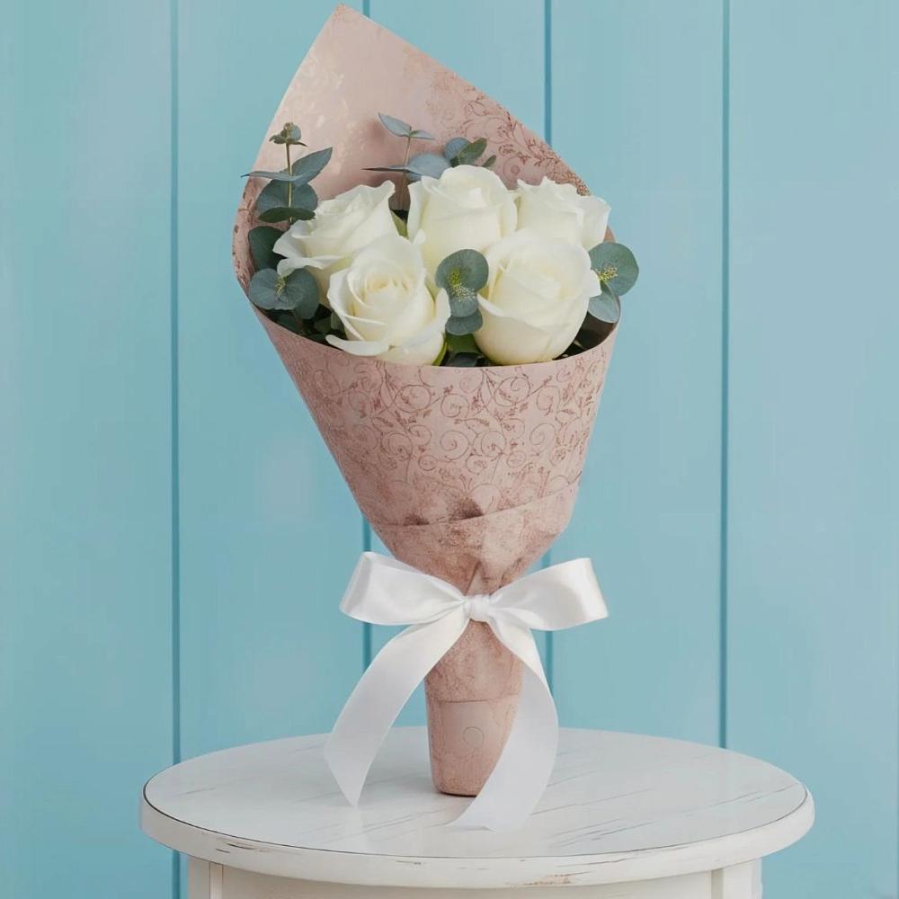 Букет цветов из: Розы в Рыздвяный