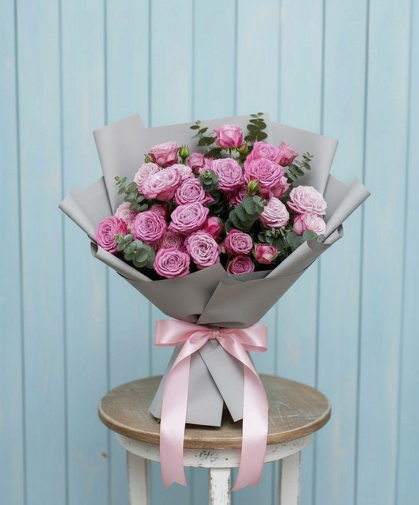 Букет цветов из: Розы в Рыздвяный