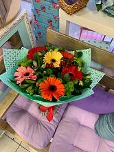 Букет цветов из:  Герберы, Хризантемы и Альстромерии #REPLACE_PRED# Рыздвяный