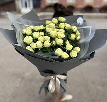 Букет Белые кустовые розы Солинеро в Рыздвяный