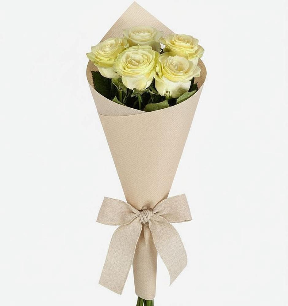 Букет цветов из: Розы в Рыздвяный