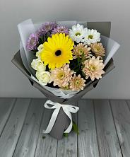 Букет цветов из:  Розы, Герберы и Хризантемы в Рыздвяный