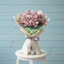 Букет цветов из:  Орхидеи и Розы в Рыздвяный