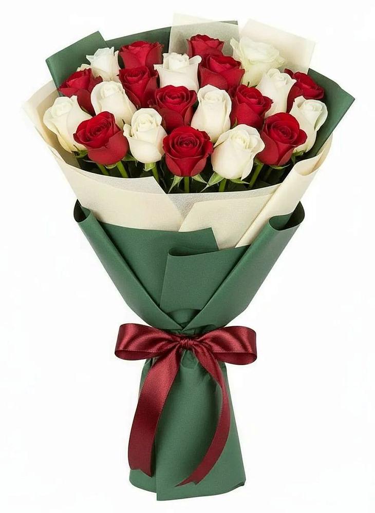 Букет Микс из красных и белых роз в Рыздвяный