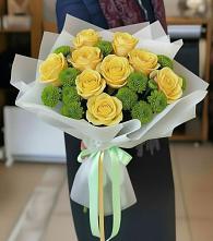 Букет цветов из:  Хризантемы и Розы в Рыздвяный