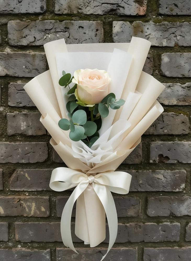 Букет цветов из: Розы в Рыздвяный