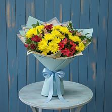 Букет цветов из:  Альстромерии и Хризантемы в Рыздвяный
