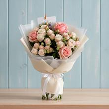 Букет цветов из:  Розы в Рыздвяный