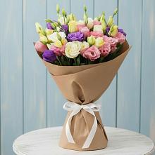 Букет цветов из:  Лизиантусы в Рыздвяный