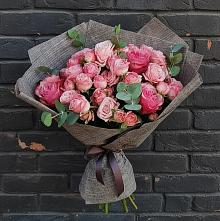 Букет цветов из:  Розы в Рыздвяный